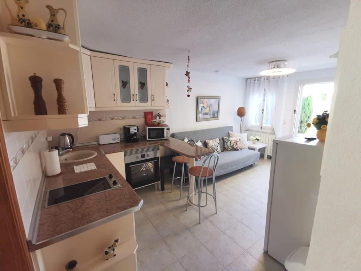Quaint Ground Floor Apartment With Pool Lb1 Torrevieja Esterno foto