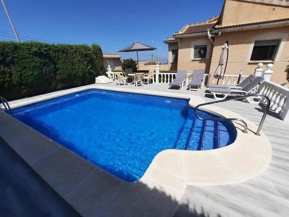 Quaint Ground Floor Apartment With Pool Lb1 Torrevieja Esterno foto